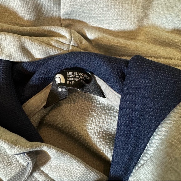 MEN’S THE NORTH FACE HOODIE - Picture 5 of 5